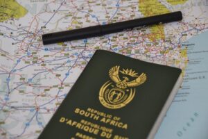 揭开岛国护照的神秘面纱：旅行与身份的新选择