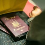 探索国外护照的秘密：国际旅行的通行证解析