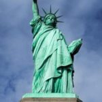 低成本移民指南：实用策略与省钱技巧全解析