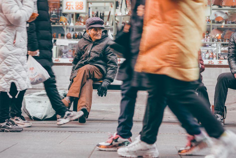 突破性消息:多国正式放宽第二国护照申请条件,申请人受益显著 2 申请人权益显著提升多方反馈积极