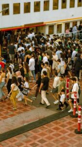 移民流程全攻略：起源背景、核心要点与当下意义解析